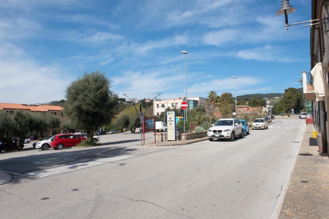 S19 - Sirolo, Bilocale In Pietra Del Conero Lägenhet Exteriör bild
